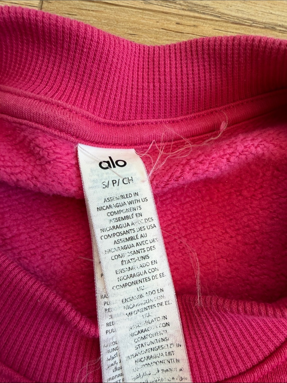 ALO Accolade Crew Neck Pullover in Pink Summer Crush, Size Small - Picture 4 of 7